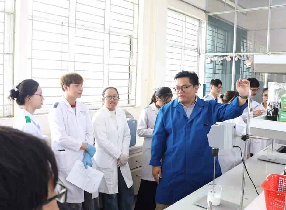 Thu nghìn tỉ nhưng khoa học công nghệ ‘nhỏ giọt’ Thu nghìn tỉ nhưng khoa học công nghệ ‘nhỏ giọt’