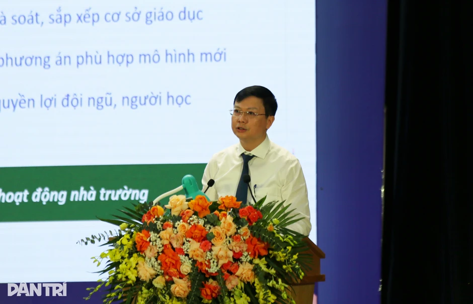 Thứ trưởng Bộ GD&ĐT: Không để thầy cô bị ảnh hưởng bởi việc ngoài chuyên môn Thứ trưởng Bộ GD&ĐT: Không để thầy cô bị ảnh hưởng bởi việc ngoài chuyên môn