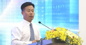 Thứ trưởng Bộ GD&ĐT: "Bằng giỏi nhiều mà không làm được việc rất nguy hiểm"
