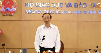 Thứ trưởng Bộ GD&ĐT: Tinh thần tự học của giáo viên sẽ lan tỏa tới học sinh