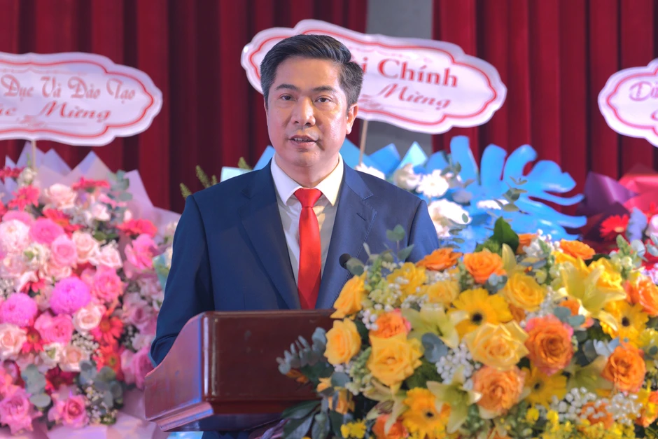 Thứ trưởng Bộ Tài chính: Mục tiêu của giáo dục là tạo ra những giá trị mới Thứ trưởng Bộ Tài chính: Mục tiêu của giáo dục là tạo ra những giá trị mới