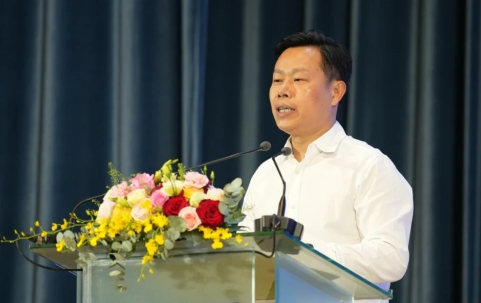 Thứ trưởng Giáo dục: Nuôi một sinh viên bằng cả năm tiền lương bình quân Thứ trưởng Giáo dục: Nuôi một sinh viên bằng cả năm tiền lương bình quân
