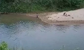 Thủ tướng yêu cầu khẩn trương dạy bơi trong trường phổ thông
