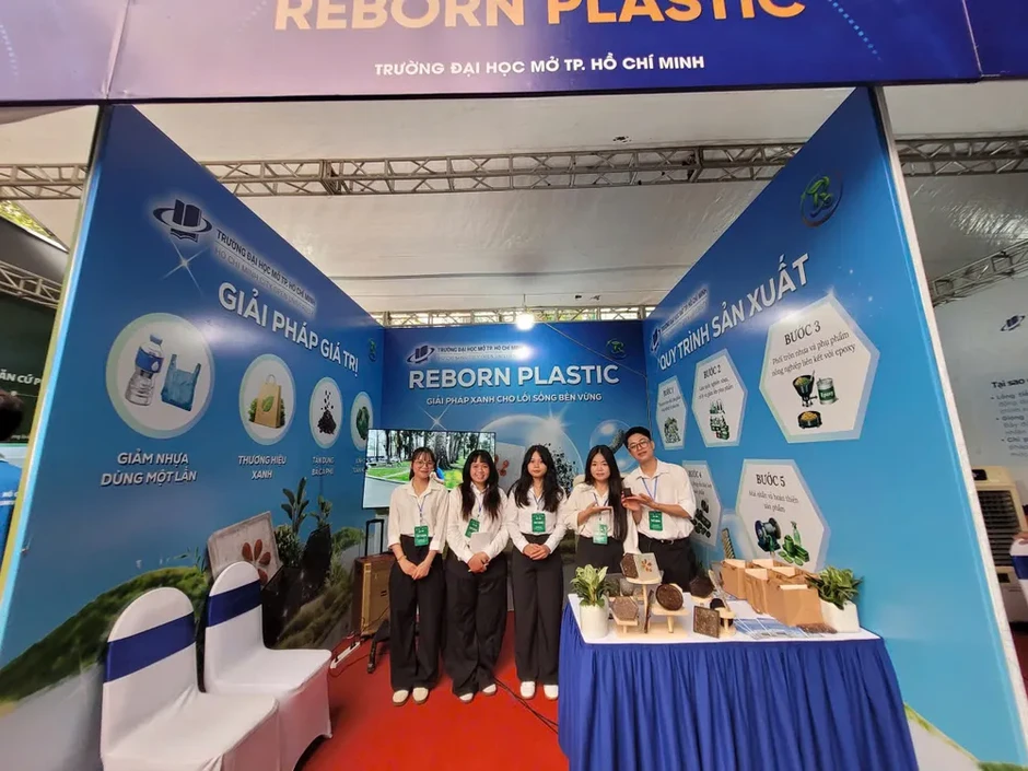 Thước đo thành công của sinh viên không chỉ là có việc làm, mà là tạo ra việc làm Thước đo thành công của sinh viên không chỉ là có việc làm, mà là tạo ra việc làm