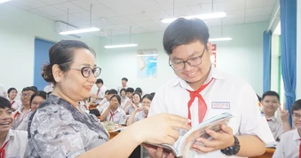 Tỉ lệ chọi lớp 10 tiếng Anh tích hợp: Có trường 1 chọi 4, nơi chưa đủ chỉ tiêu