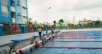 Tỉ lệ học sinh tiểu học biết bơi tại TP.HCM chỉ chiếm 24,66%
