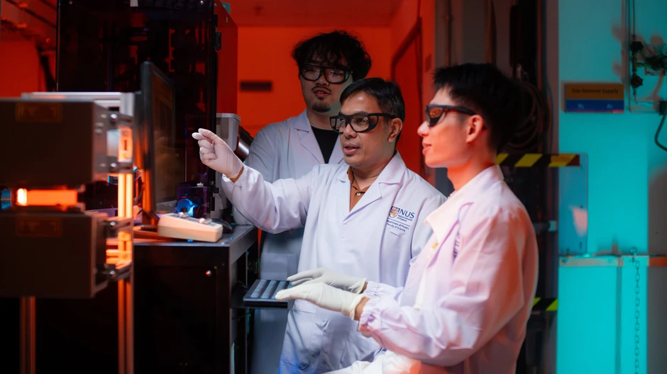 Tiến sĩ vật lý 28 tuổi rời đại học top 10 đến Trung Quốc sau đột phá về siêu dẫn Tiến sĩ vật lý 28 tuổi rời đại học top 10 đến Trung Quốc sau đột phá về siêu dẫn