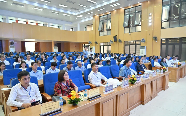 Tìm giải pháp đào tạo, phát triển nguồn nhân lực trong kỷ nguyên mới Tìm giải pháp đào tạo, phát triển nguồn nhân lực trong kỷ nguyên mới