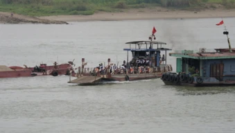 Tỉnh, thành nào không giáp biển nhưng có đảo?