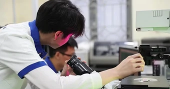 Top ngành sinh viên dễ "rẽ hướng" đi làm sớm, lương 10 triệu/tháng từ năm 2