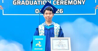 Tốt nghiệp sớm loại xuất sắc, nam sinh mang nghiên cứu y tế số ra quốc tế