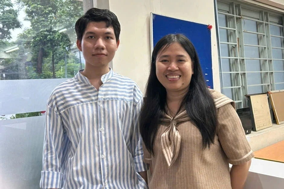 Tốt nghiệp sớm loại xuất sắc, nam sinh mang nghiên cứu y tế số ra quốc tế Tốt nghiệp sớm loại xuất sắc, nam sinh mang nghiên cứu y tế số ra quốc tế