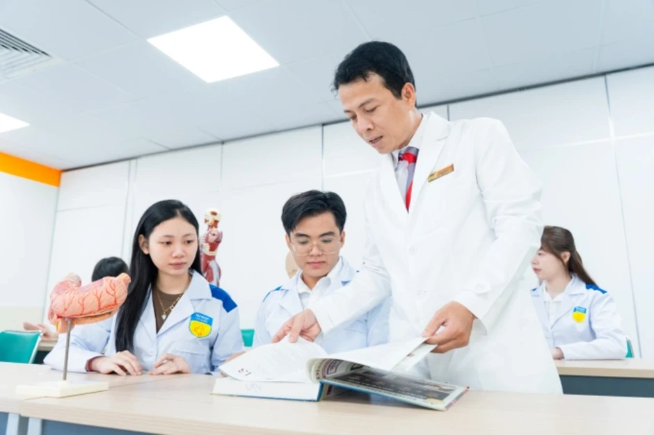 TP HCM có trường Y ngoài công lập đầu tiên TP HCM có trường Y ngoài công lập đầu tiên