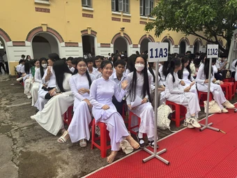 TP Hồ Chí Minh: Học sinh, sinh viên đóng 50% khi tham gia bảo hiểm y tế