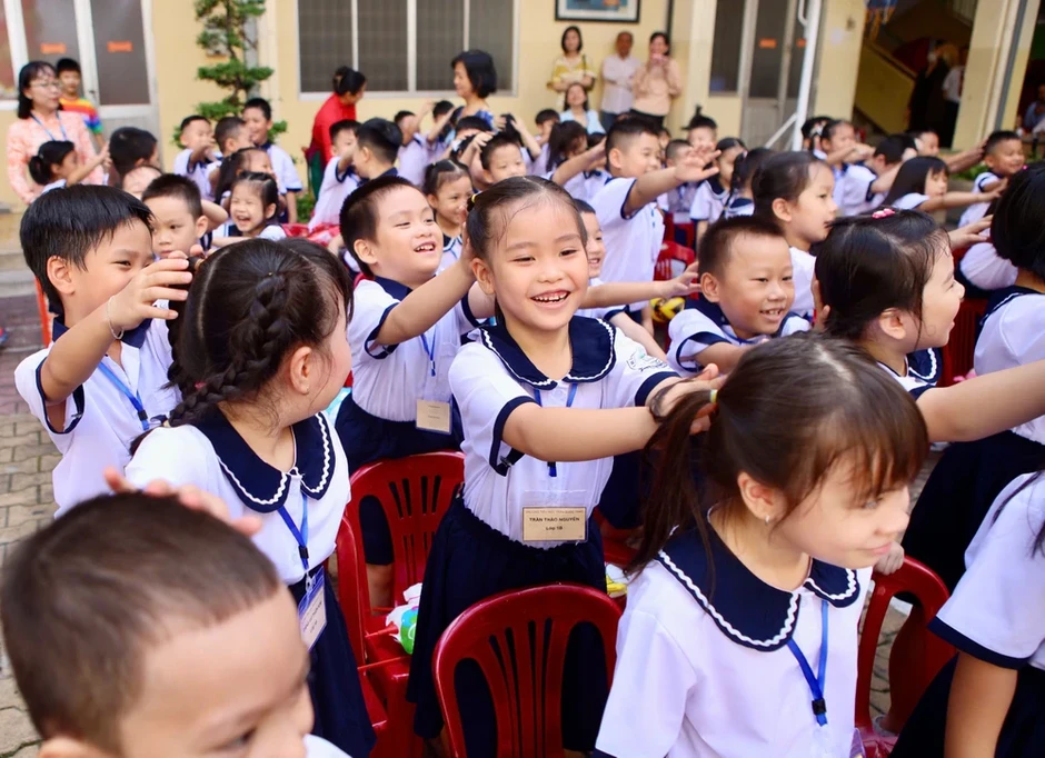 TP.HCM phát động chiến dịch '150 ngày đêm' hoàn thành 1.000 phòng học TP.HCM phát động chiến dịch '150 ngày đêm' hoàn thành 1.000 phòng học