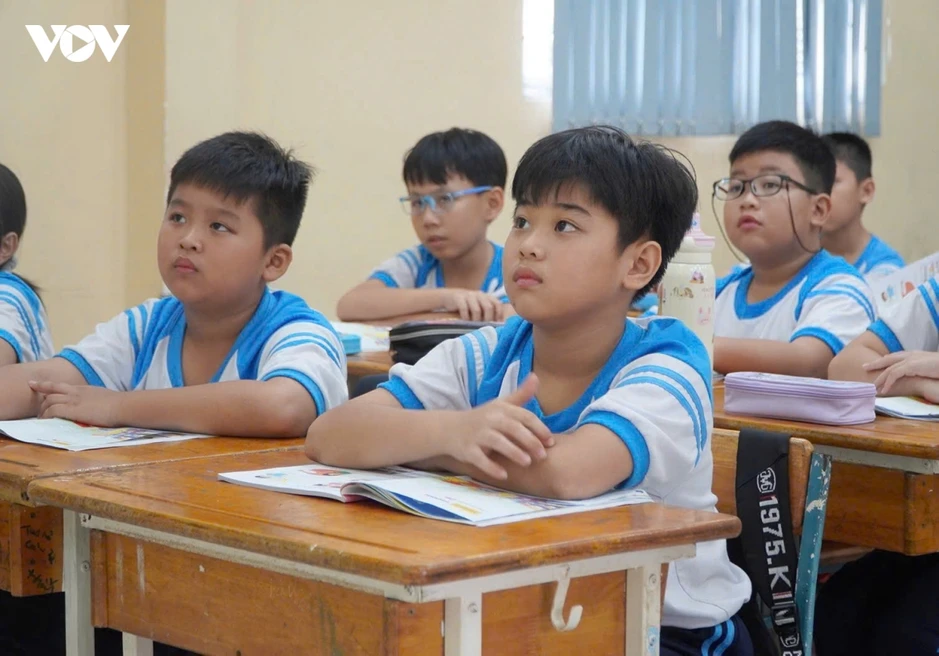 TP.HCM tăng hơn 96.000 học sinh trong năm học mới TP.HCM tăng hơn 96.000 học sinh trong năm học mới