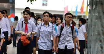 TPHCM yêu cầu bảo đảm an toàn thực phẩm, nước uống phục vụ 2 kỳ thi quy mô lớn