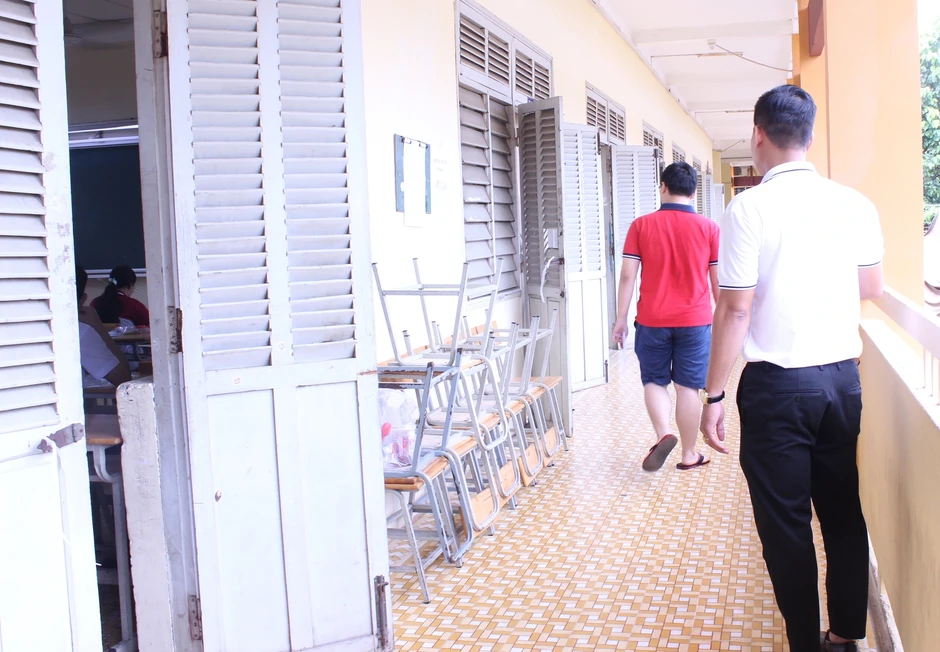 Trang phục thí sinh đi thi tốt nghiệp THPT: Đừng xem nhẹ! Trang phục thí sinh đi thi tốt nghiệp THPT: Đừng xem nhẹ!