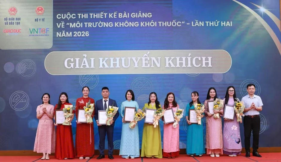 Trao giải Cuộc thi thiết kế bài giảng về “Môi trường không khói thuốc” lần thứ hai Trao giải Cuộc thi thiết kế bài giảng về “Môi trường không khói thuốc” lần thứ hai
