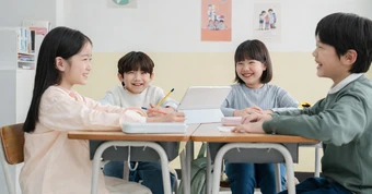 Trẻ có 3 thói quen này từ tiểu học, lên cấp 3 gần như không cần học thêm