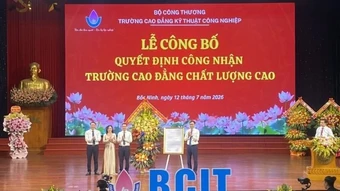 Trường Cao đẳng Kỹ thuật Công nghiệp được công nhận là trường cao đẳng chất lượng cao
