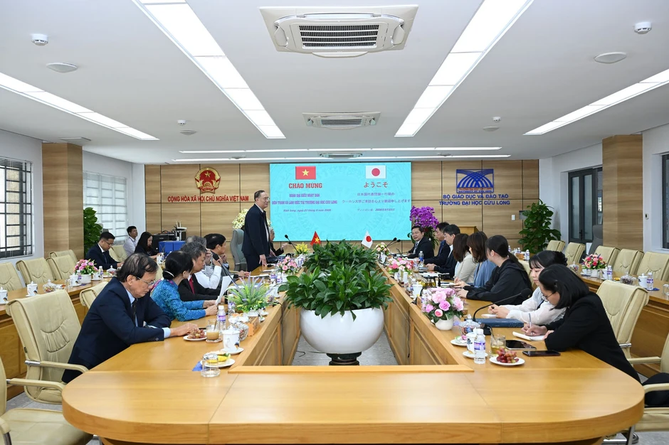 Trường Đại học Cửu Long giao lưu học thuật với đoàn đại biểu đến từ Nhật Bản Trường Đại học Cửu Long giao lưu học thuật với đoàn đại biểu đến từ Nhật Bản