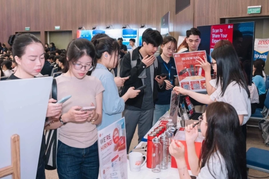 Trường Đại học FPT tổ chức hội nghị về tương lai việc làm Trường Đại học FPT tổ chức hội nghị về tương lai việc làm