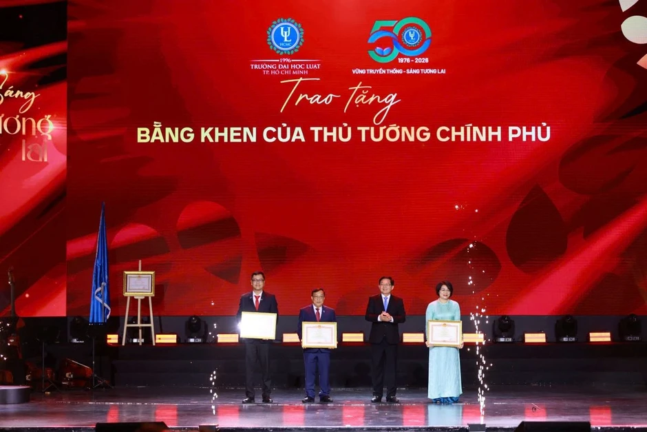 Trường Đại học Luật TP.HCM kỷ niệm 50 năm truyền thống