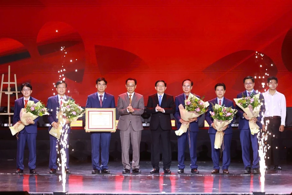 Trường Đại học Luật TP.HCM kỷ niệm 50 năm truyền thống