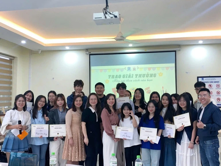 Trường đại học Ngoại ngữ-Đại học Quốc gia Hà Nội tăng cường chăm sóc sức khỏe tinh thần cho sinh viên Trường đại học Ngoại ngữ-Đại học Quốc gia Hà Nội tăng cường chăm sóc sức khỏe tinh thần cho sinh viên
