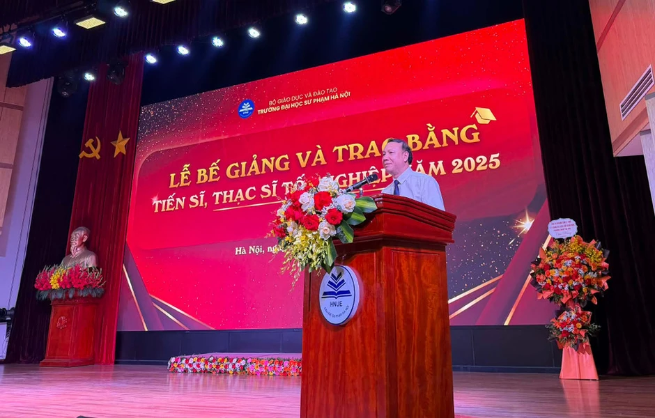 Trường đại học Sư phạm Hà Nội trao bằng tốt nghiệp cho 653 tân Tiến sĩ, Thạc sĩ