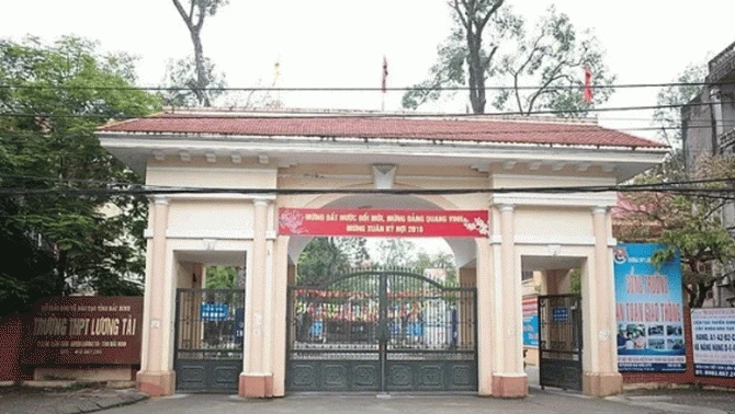 Trưởng điểm thi THPT Lương Tài nói gì vụ tố giám thị làm bài giúp con hiệu phó Trưởng điểm thi THPT Lương Tài nói gì vụ tố giám thị làm bài giúp con hiệu phó