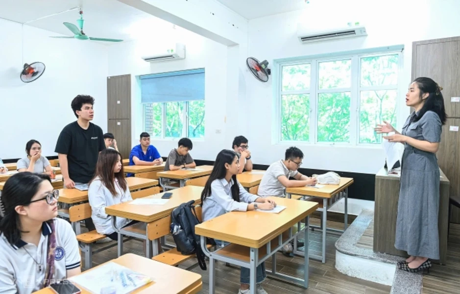 Trường lo chất lượng học sinh sa sút khi bị siết dạy thêm Trường lo chất lượng học sinh sa sút khi bị siết dạy thêm