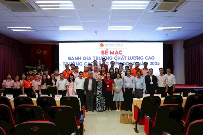 Trường ngoài công lập đầu tiên được công nhận trường cao đẳng chất lượng cao Trường ngoài công lập đầu tiên được công nhận trường cao đẳng chất lượng cao