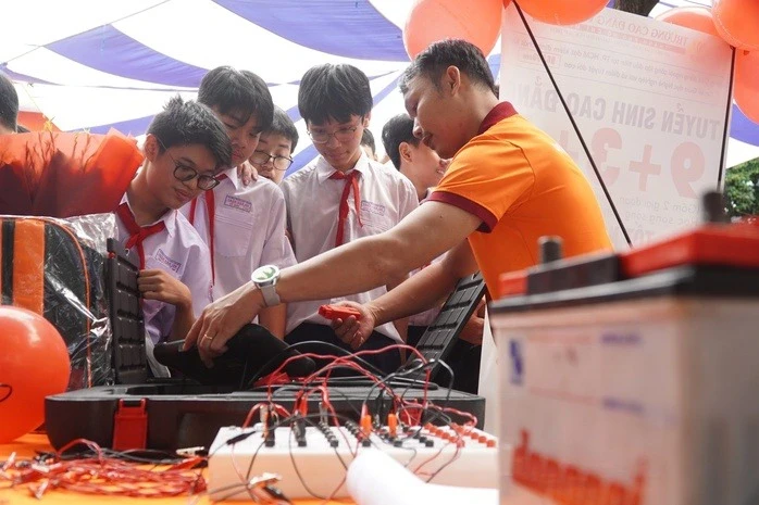 Trường ngoài công lập đầu tiên được công nhận trường cao đẳng chất lượng cao Trường ngoài công lập đầu tiên được công nhận trường cao đẳng chất lượng cao