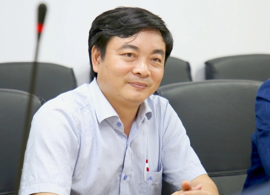 Trường ở TPHCM quyết định trả phụ cấp xăng xe cho cán bộ, giảng viên để đi dạy Trường ở TPHCM quyết định trả phụ cấp xăng xe cho cán bộ, giảng viên để đi dạy