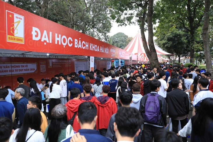 Trường quân đội, công an năm nay tuyển sinh thế nào? Học lực trung bình có thể học trí tuệ nhân tạo? Trường quân đội, công an năm nay tuyển sinh thế nào? Học lực trung bình có thể học trí tuệ nhân tạo?