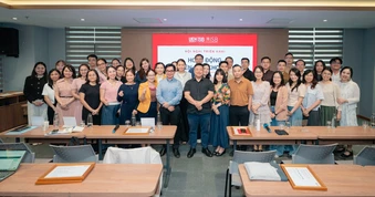 Trường Tài năng UEH.ISB thúc đẩy Nghiên cứu khoa học 2026: Ra mắt quỹ nghiên cứu Asia R&D Connect