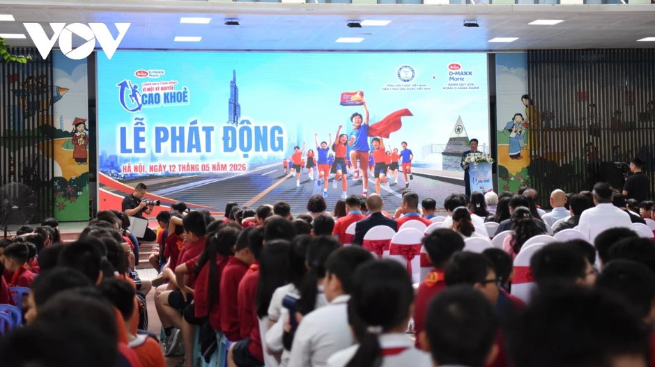 TS.BS Trương Hồng Sơn: Tầm vóc người Việt vẫn còn quá thấp so với thế giới TS.BS Trương Hồng Sơn: Tầm vóc người Việt vẫn còn quá thấp so với thế giới