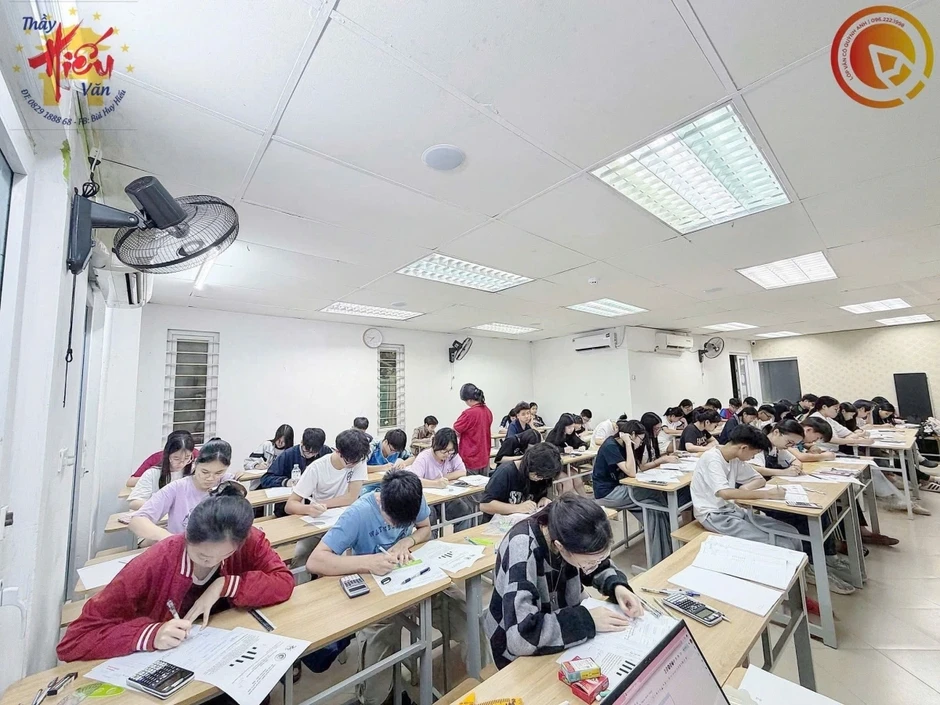Từ 15/5: Dạy thêm trong trường không thu tiền, giáo viên dạy ngoài phải báo cáo Từ 15/5: Dạy thêm trong trường không thu tiền, giáo viên dạy ngoài phải báo cáo