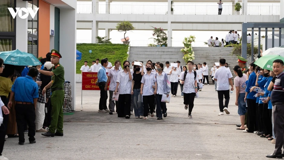 Từ 9h hôm nay, Bách khoa, KTQD, Y Hà Nội.... xét tuyển thí sinh Chuyên Tuyên Quang Từ 9h hôm nay, Bách khoa, KTQD, Y Hà Nội.... xét tuyển thí sinh Chuyên Tuyên Quang