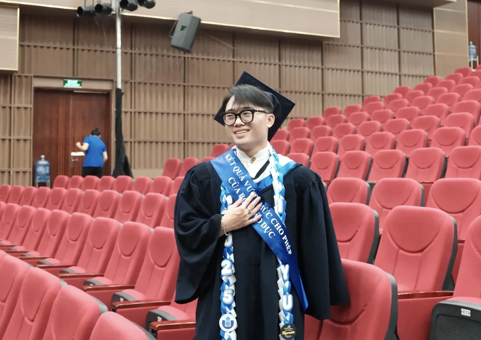 Từ học sinh yếu tiếng Anh đến học bổng toàn phần tiến sĩ tại Úc Từ học sinh yếu tiếng Anh đến học bổng toàn phần tiến sĩ tại Úc