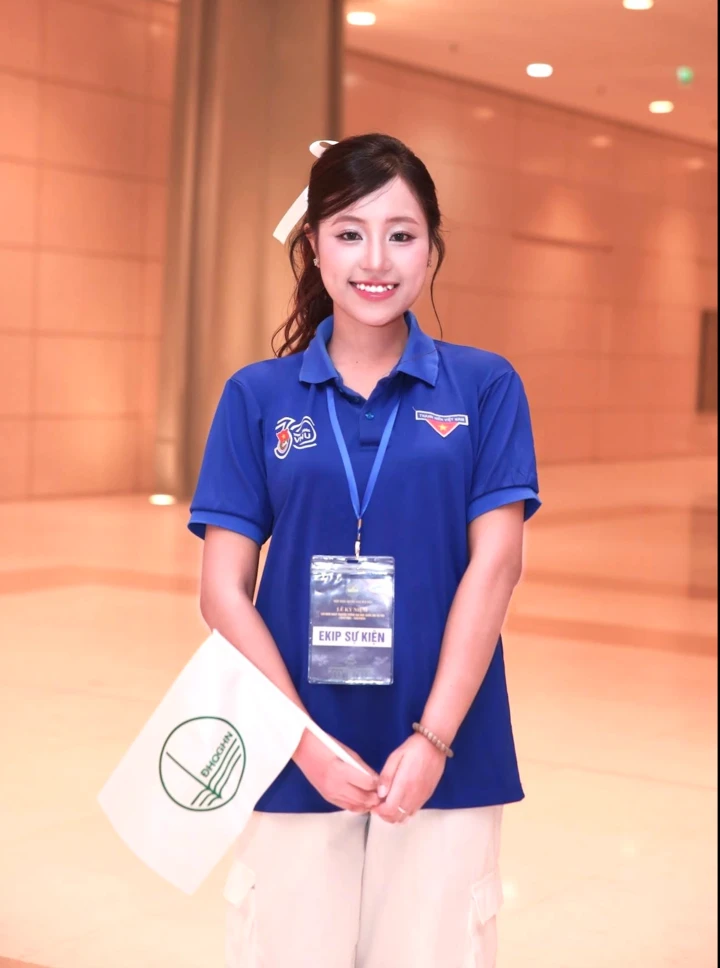 Từng bị gia đình lo vì chọn ngành 'lạ', nữ sinh 2K4 chứng minh sau 4 năm Từng bị gia đình lo vì chọn ngành 'lạ', nữ sinh 2K4 chứng minh sau 4 năm