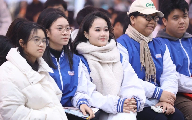 Tuyển sinh 2026 nhiều đổi mới, 600 gian tư vấn giải đáp 'nóng' ngày 8-3 Tuyển sinh 2026 nhiều đổi mới, 600 gian tư vấn giải đáp 'nóng' ngày 8-3