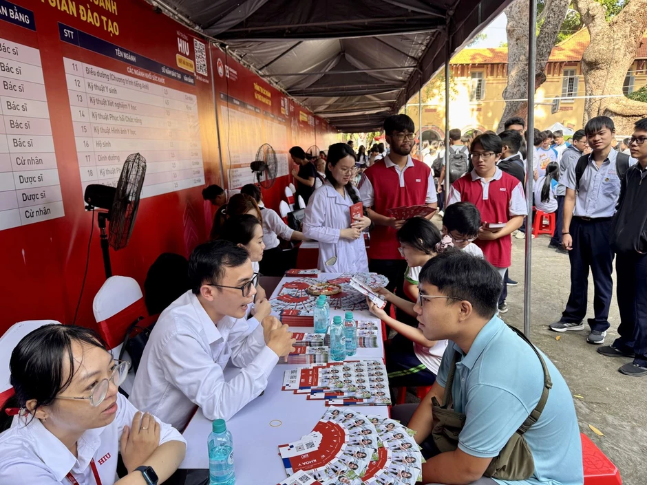 Tuyển sinh đại học 2026: Siết phương thức, nâng chuẩn đầu vào Tuyển sinh đại học 2026: Siết phương thức, nâng chuẩn đầu vào