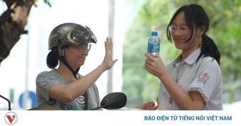Tuyển sinh lớp 10 ở Hà Nội: Phụ huynh "hạ nhiệt" kỳ thi bằng phương án dự phòng