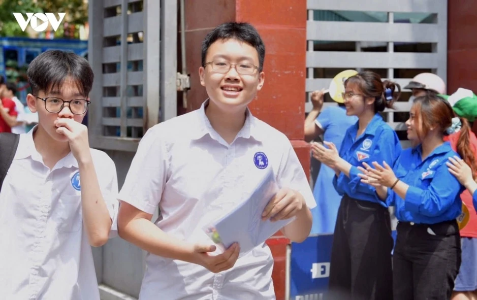 Tuyển sinh THPT chỉ thi 2 môn: Hiệu trưởng nêu điều đáng lo Tuyển sinh THPT chỉ thi 2 môn: Hiệu trưởng nêu điều đáng lo