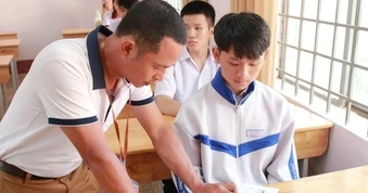 Tỷ lệ 1 "chọi" gần 8 vào lớp 10 chuyên tiếng Anh
