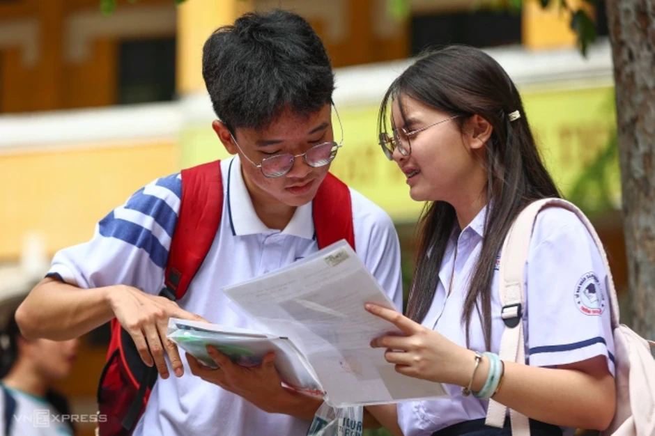 Tỷ lệ chọi lớp 10 chuyên của TP HCM tăng mạnh Tỷ lệ chọi lớp 10 chuyên của TP HCM tăng mạnh