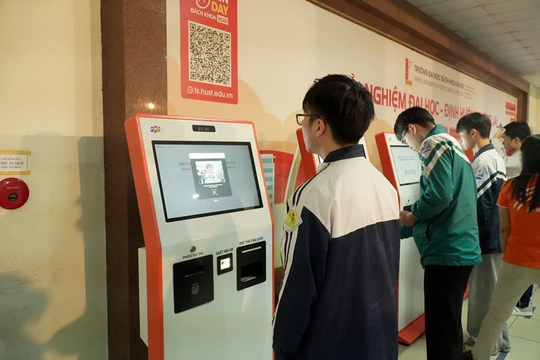 Ứng dụng công nghệ hiện đại vào kỳ thi đánh giá tư duy của Đại học Bách khoa Hà Nội Ứng dụng công nghệ hiện đại vào kỳ thi đánh giá tư duy của Đại học Bách khoa Hà Nội